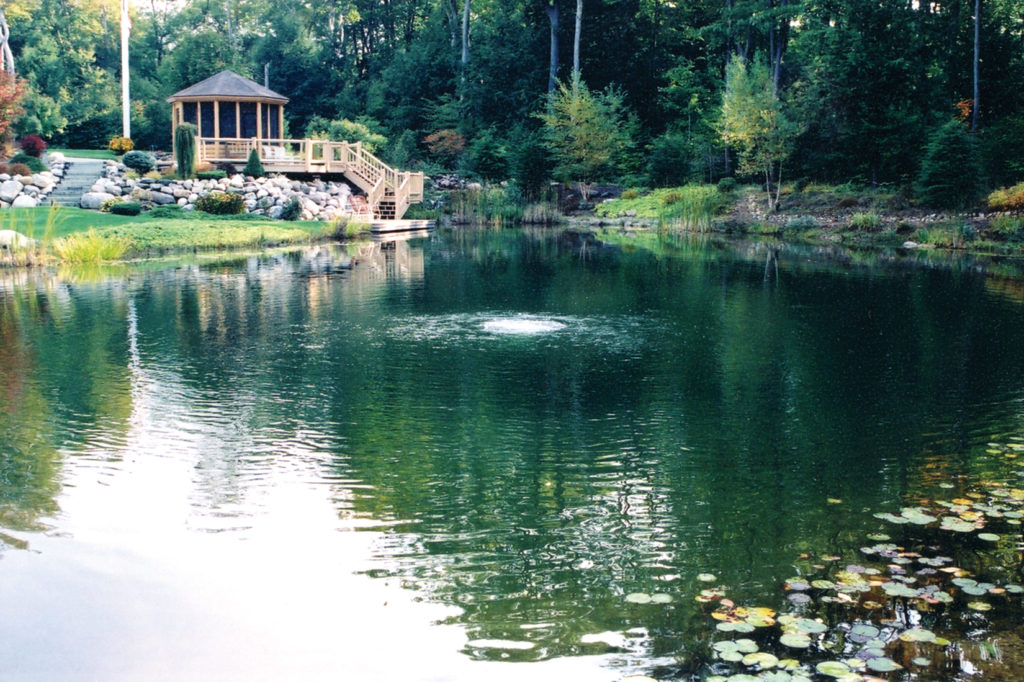 9 Best Pond Aerators – Way To Keep Your Waters Clean And Clear