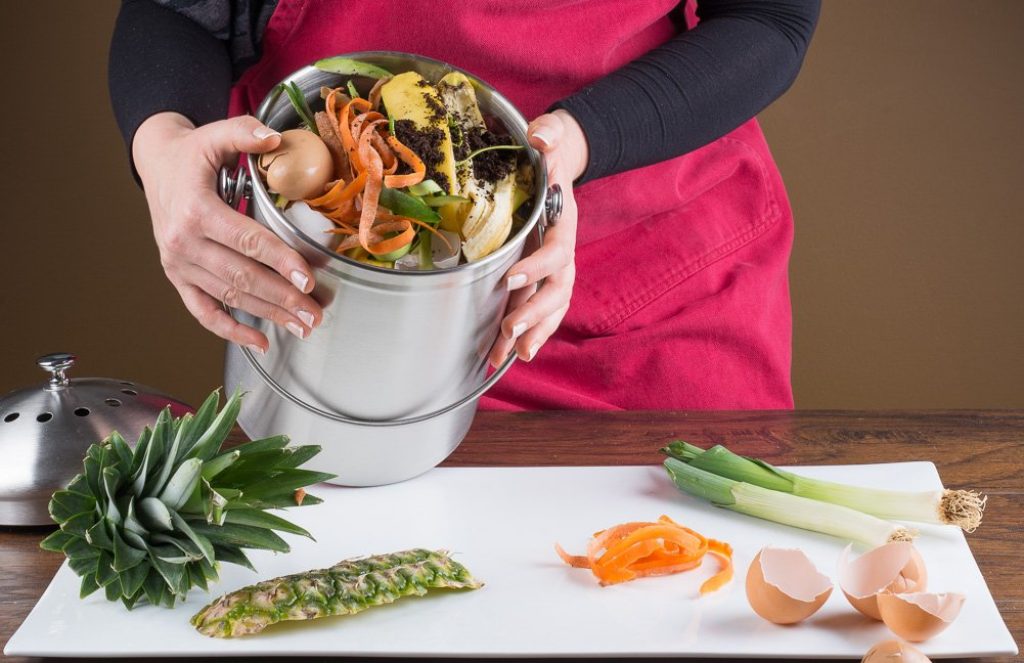 12 Best Kitchen Compost Bins - Make Better Use of Your Food Waste!