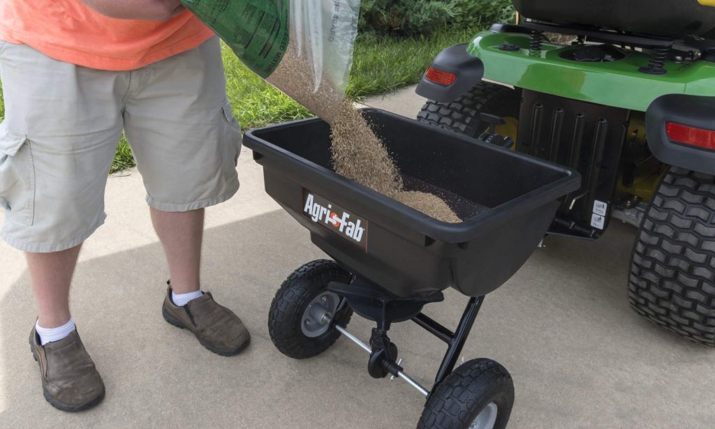 5 Best Tow-Behind Spreaders for Big Yard Fertilizing Done in Minutes