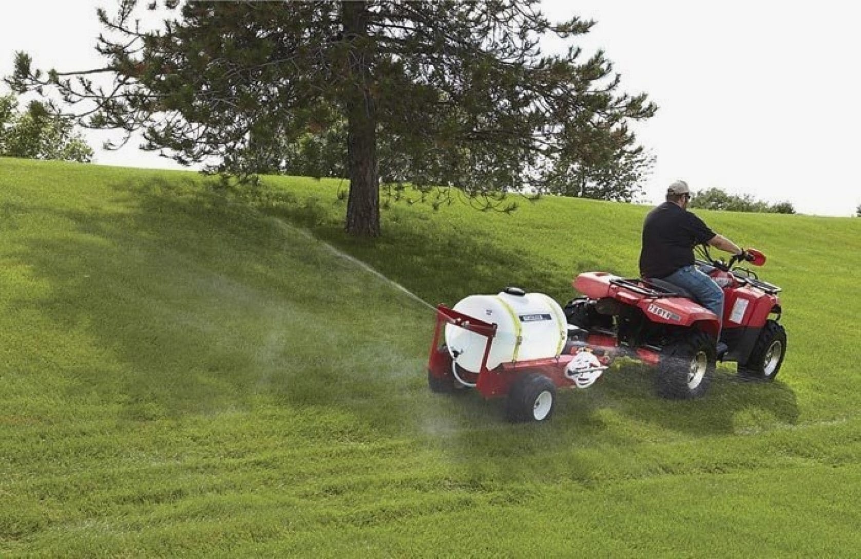 7 Best Tow Behind Sprayers - Relaxing Way To Work!