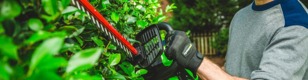 9 Best Electric Hedge Trimmers – Work Is Done Even Faster