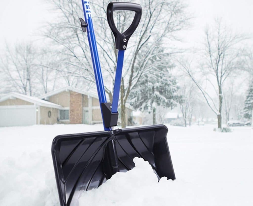 7 Best Snow Shovels to Use in Any Condition (Spring 2022)