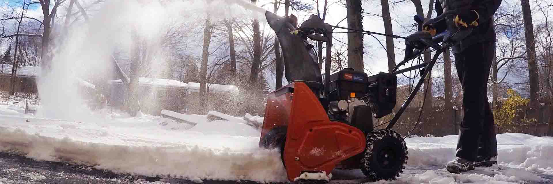 6 Best HeavyDuty Snow Blowers Reviewed (Fall 2023)