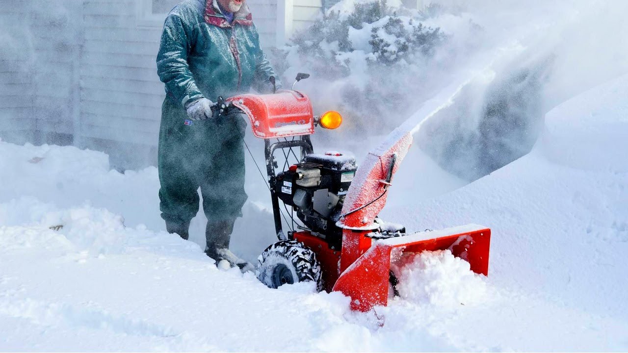 6 Best Heavy-Duty Snow Blowers to Combat Winter Weather