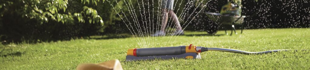 6 Best Sprinklers for a Small Lawn - Reviews and Buying Guide