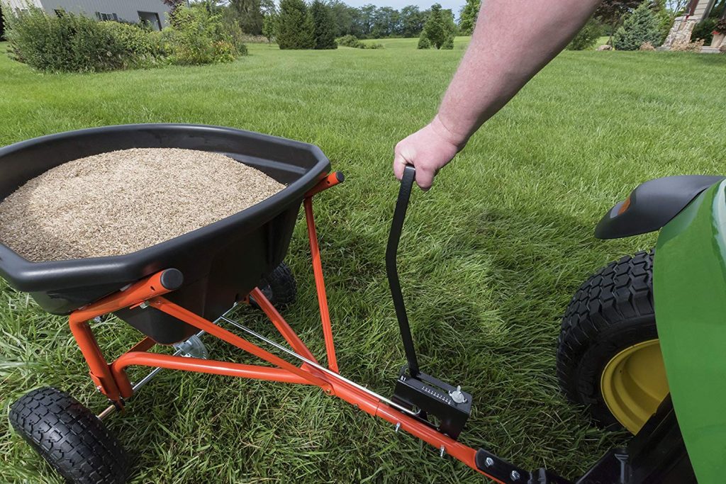 8 Best Commercial Fertilizer Spreaders - Reviews and Buying Guide (Spring 2022)