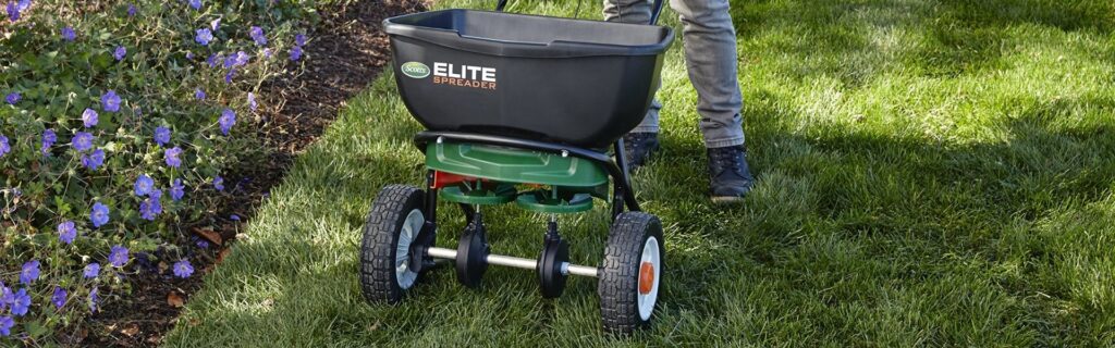 7 Best Fertilizer Spreaders of Every Type and Size