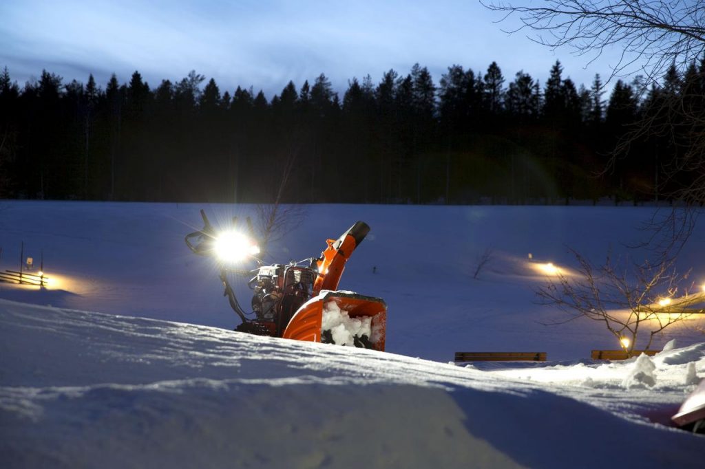 5 Best Husqvarna Snowblowers to Save You from the Heavy Snow!