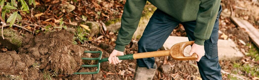 5 Best Garden Forks - Choose What's Best for Soil