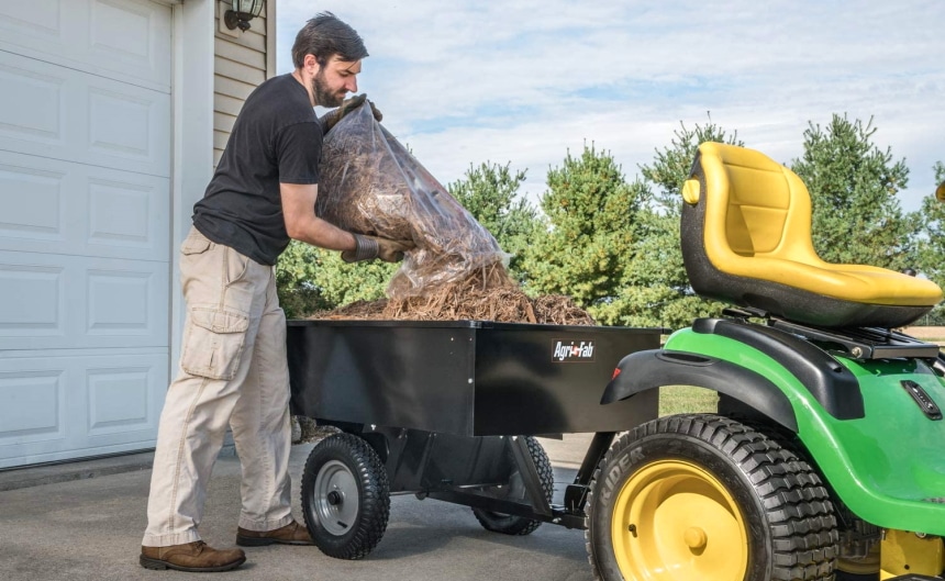 6 Best Dump Carts for Lawn Tractors – Move Heavy Loads with Ease! (Spring 2022)