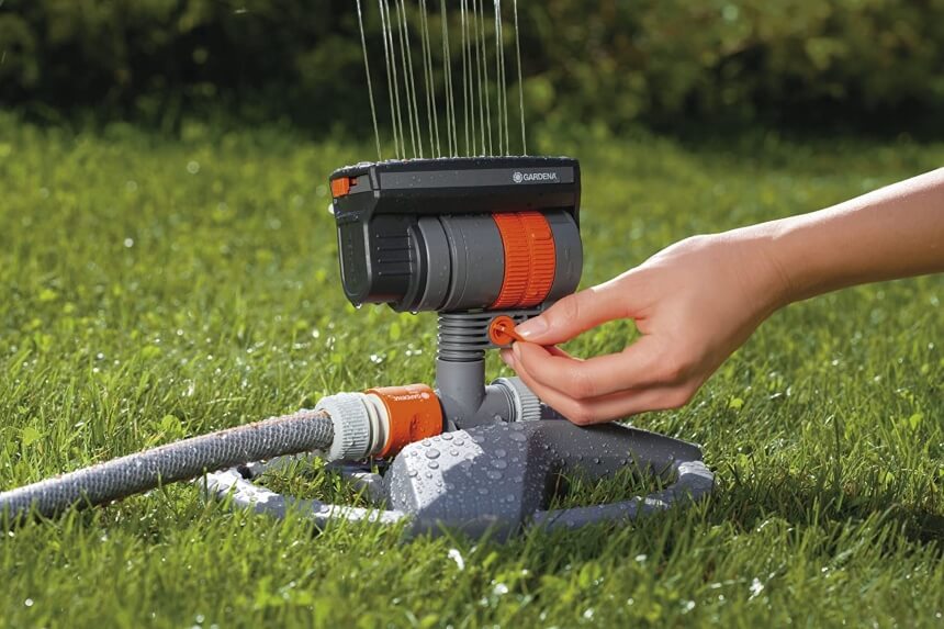 9 Best Sprinklers for Low Pressure - Water Your Lawn No Matter What! (Spring 2022)