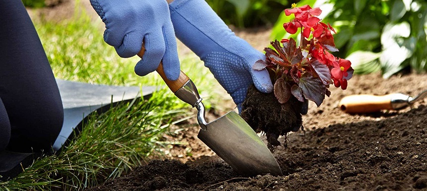 8 Best Garden Trowels - Gardening for Everyone (Spring 2022)