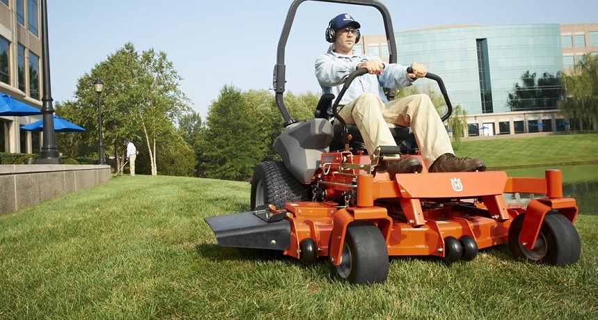 13 Best Riding Lawn Mowers - Get the Best in Both Functionality and Value