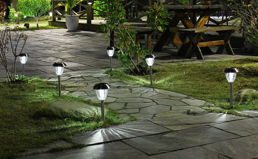 10 Best Solar Lights for Garden – Create Relaxing Ambience in Your Yard!