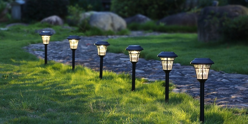 8 Best Landscape Lighting Kits - Great Enhancement to Your Garden's Appearance!