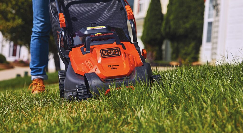 9 Best Lawn Mowers Under $400 - Great Quality And Good Price!