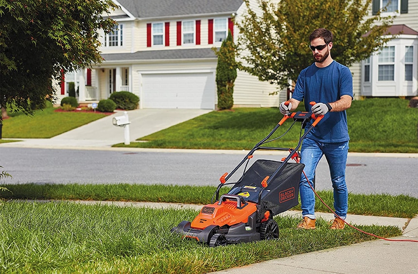 9 Best Lawn Mowers Under $400 - Great Quality And Good Price!