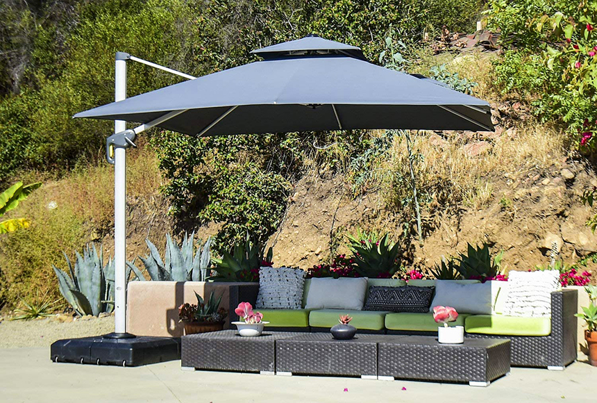 6 Best Cantilever Umbrellas for Superior Comfort and an Unobstructed View