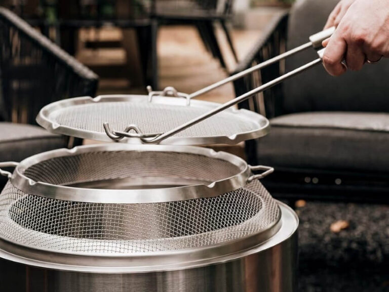 8 Best Fire Pit Spark Screens Reviewed (Fall 2023)