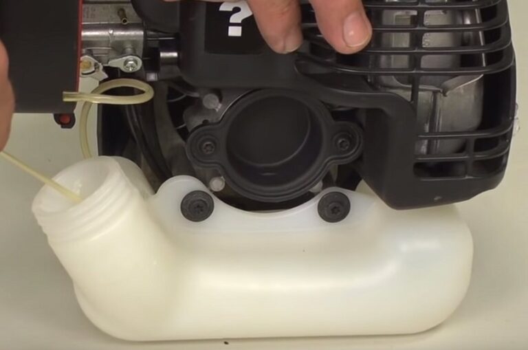 2Cycle vs 4Cycle Trimmer The Difference, Pros & Cons [Upd. 2024]