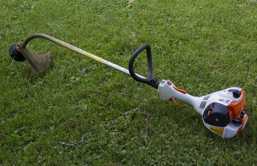 Electric vs Gas Weed Eater: Which Is Better For You?