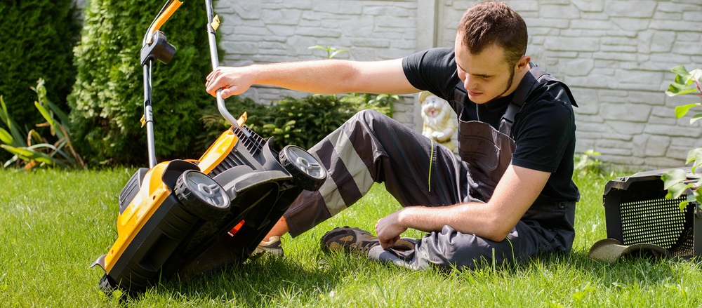 Lawn Mower Starts Then Dies - What Causes This and What to Do