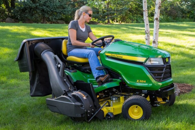 Lawn Mower Mulching vs Side Discharge Compare and Decide! [Upd. 2024]
