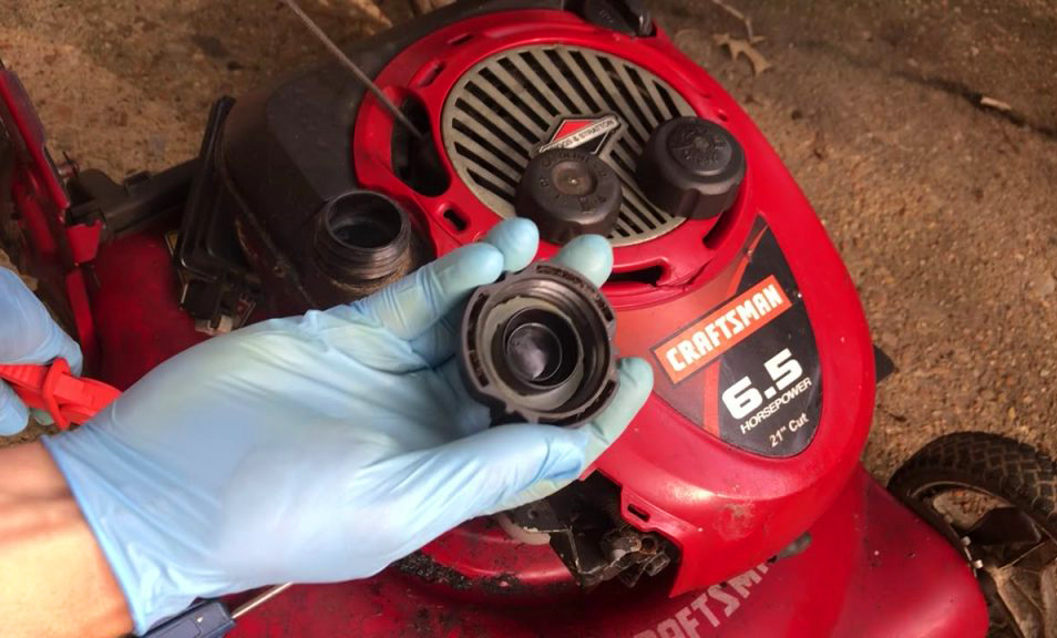 Lawn Mower Starts Then Dies - What Causes This and What to Do