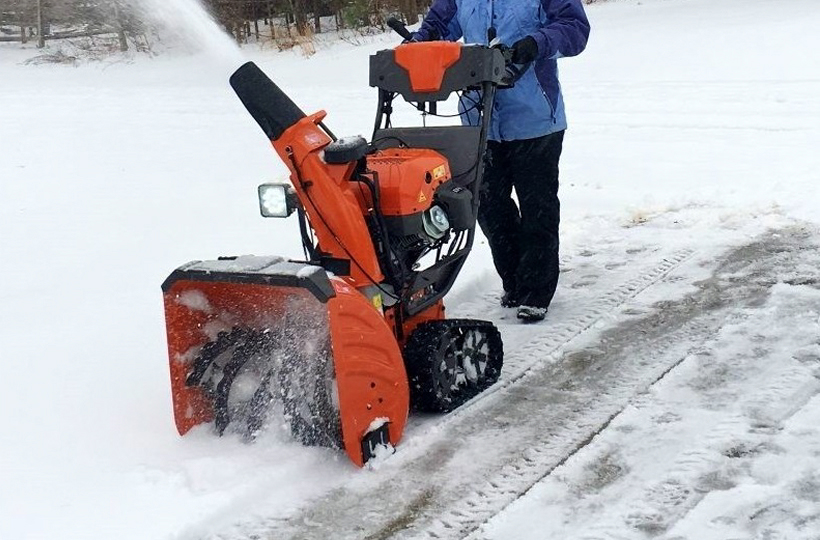 Single-Stage vs Two-Stage Snow Blowers: The Difference and When to Use Each