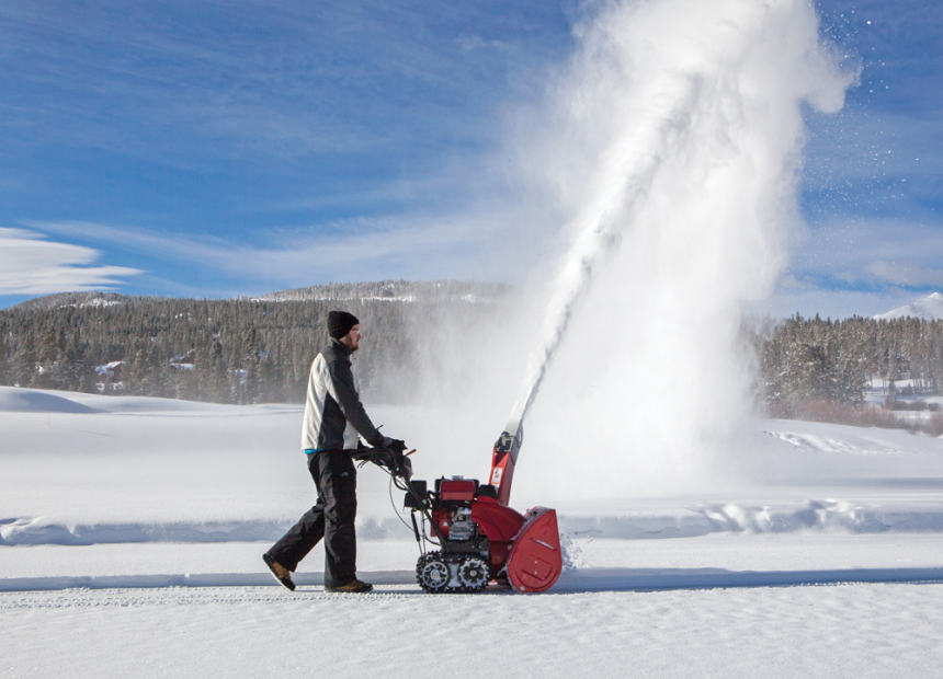 The Difference Between a Snowplow and a Snowblower and When to Use Each