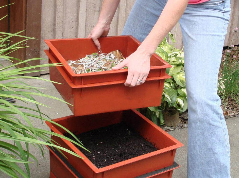 6 Best Worm Composters - Create Your Own Worm Farm!