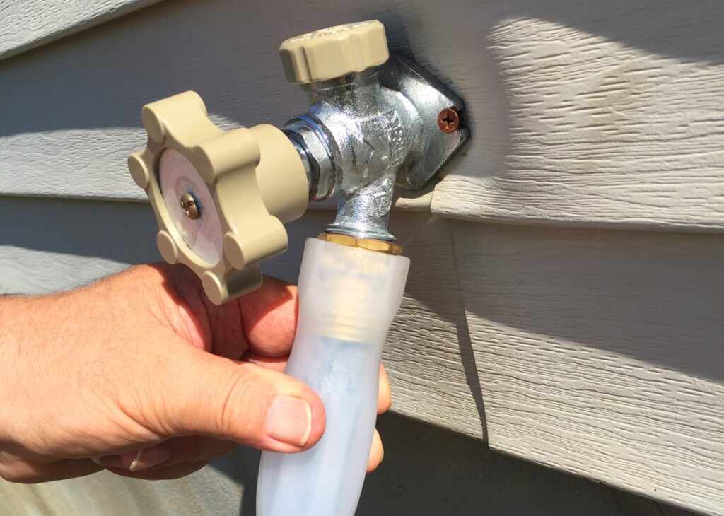 How to Remove Garden Hose Connector in 6 Quick Steps