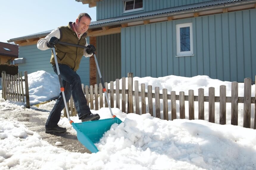 Best Time to Shovel Snow: Make It Easier!