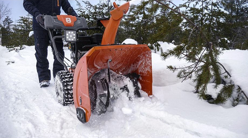 Husqvarna ST224 Review: A Powerful Snowblower to Defy the Snow