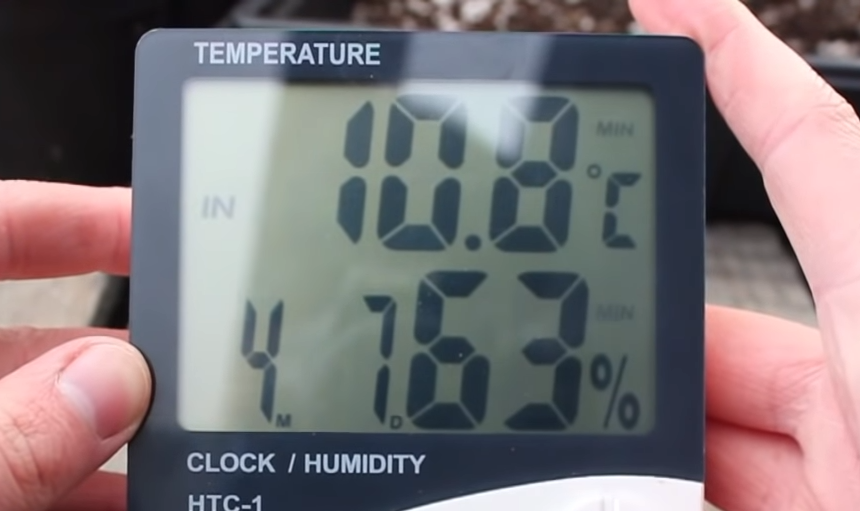 5 Best Greenhouse Thermometers and Hygrometers for Keen Gardeners (Fall 2022)